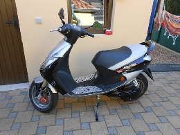 Scooter occasion : PEUGEOT Vivacity 50 silver sport
