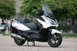 Scooter occasion : KYMCO Dink Street 300 